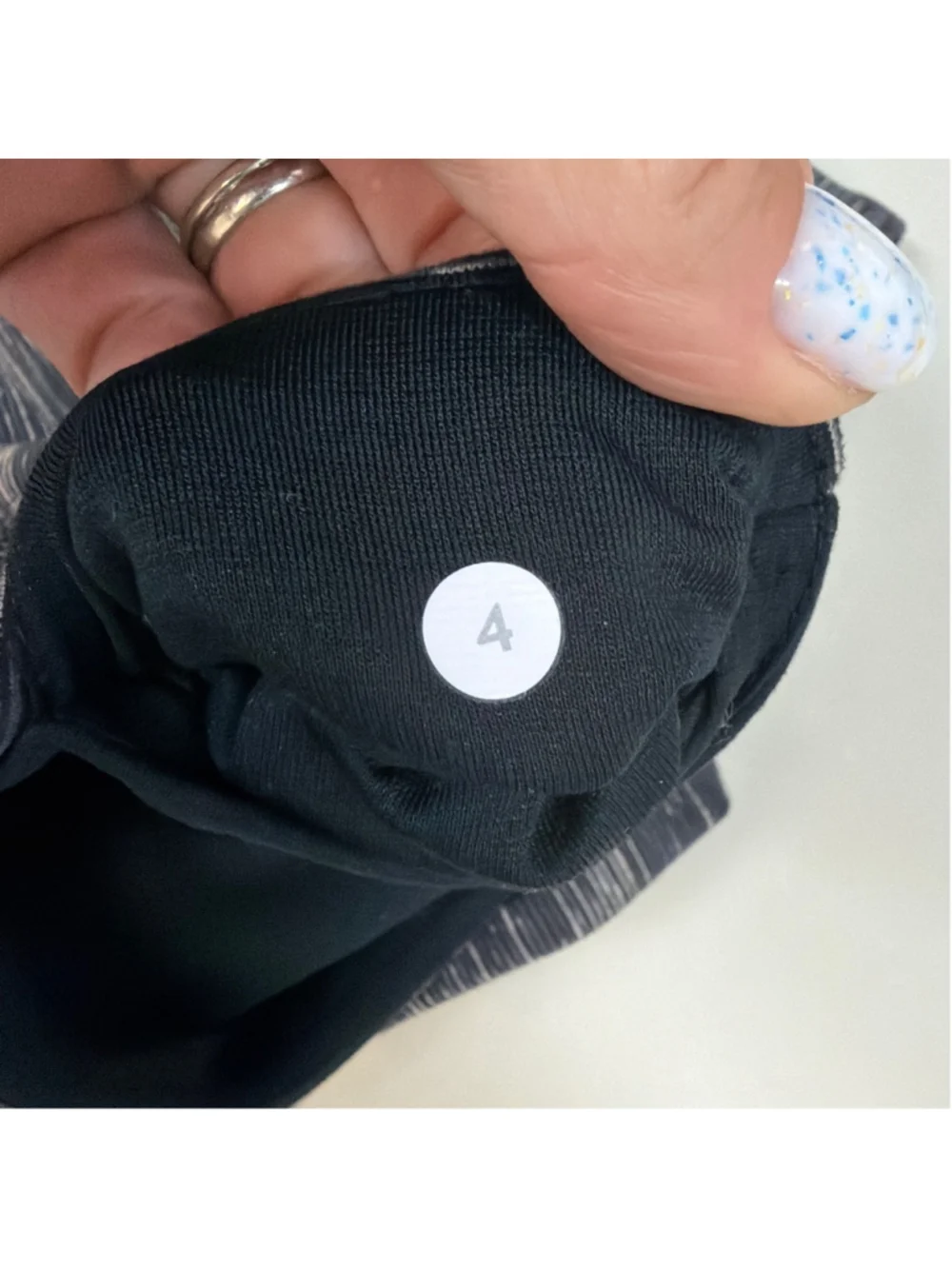 Lululemon Wunder Under Leggings Sz 4 in Wee are From Space Cashew Black!